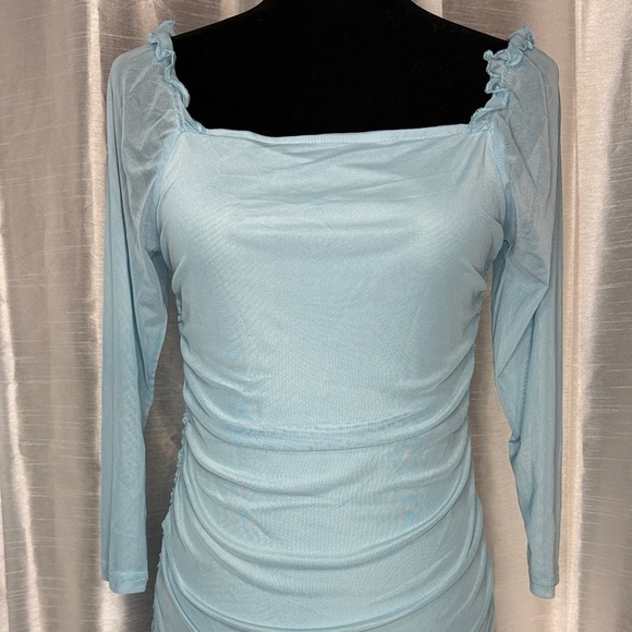 Wulful Dresses & Skirts - Wulful Ruched Ruffle Dress Jrs 13-14 Lt Blue Sheer Sleeve Lined Square Neck